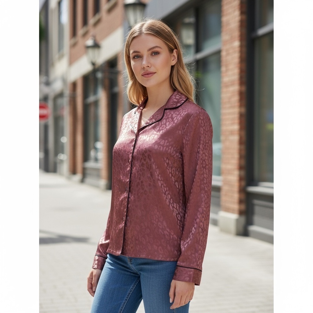 BCBG MAXAZRIA Pajama Leoperd Top
New